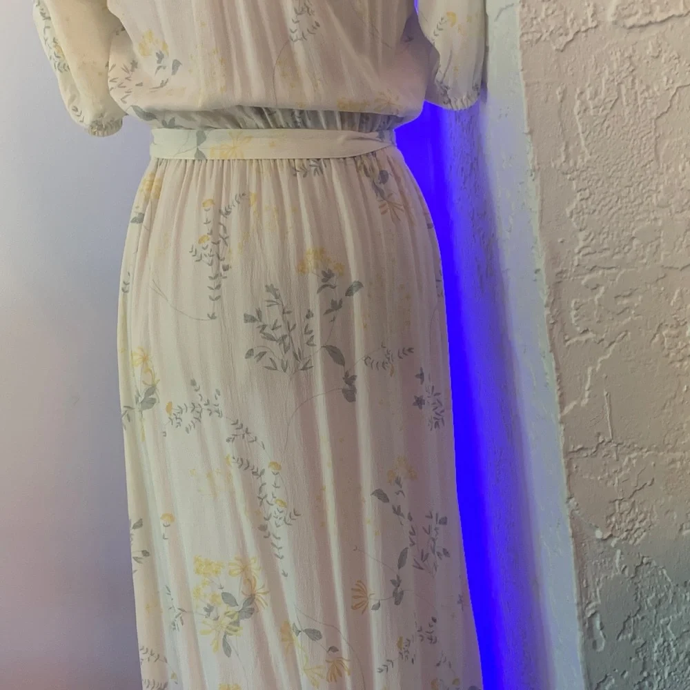 Lucky Sophie Maxi Pale Yellow Wrap Dress - Picture 5 of 7